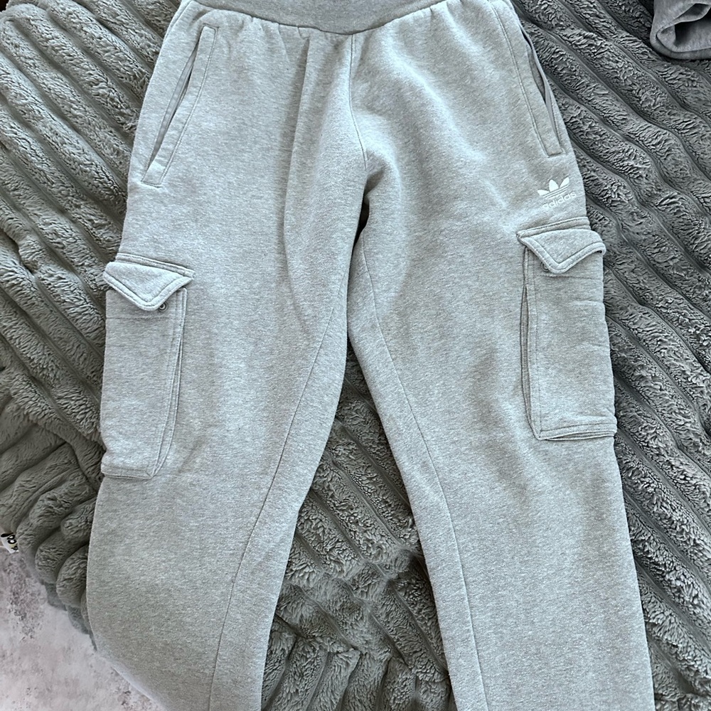 Adidas Gray Cargo Sweatpants Fit Elastic Waistband